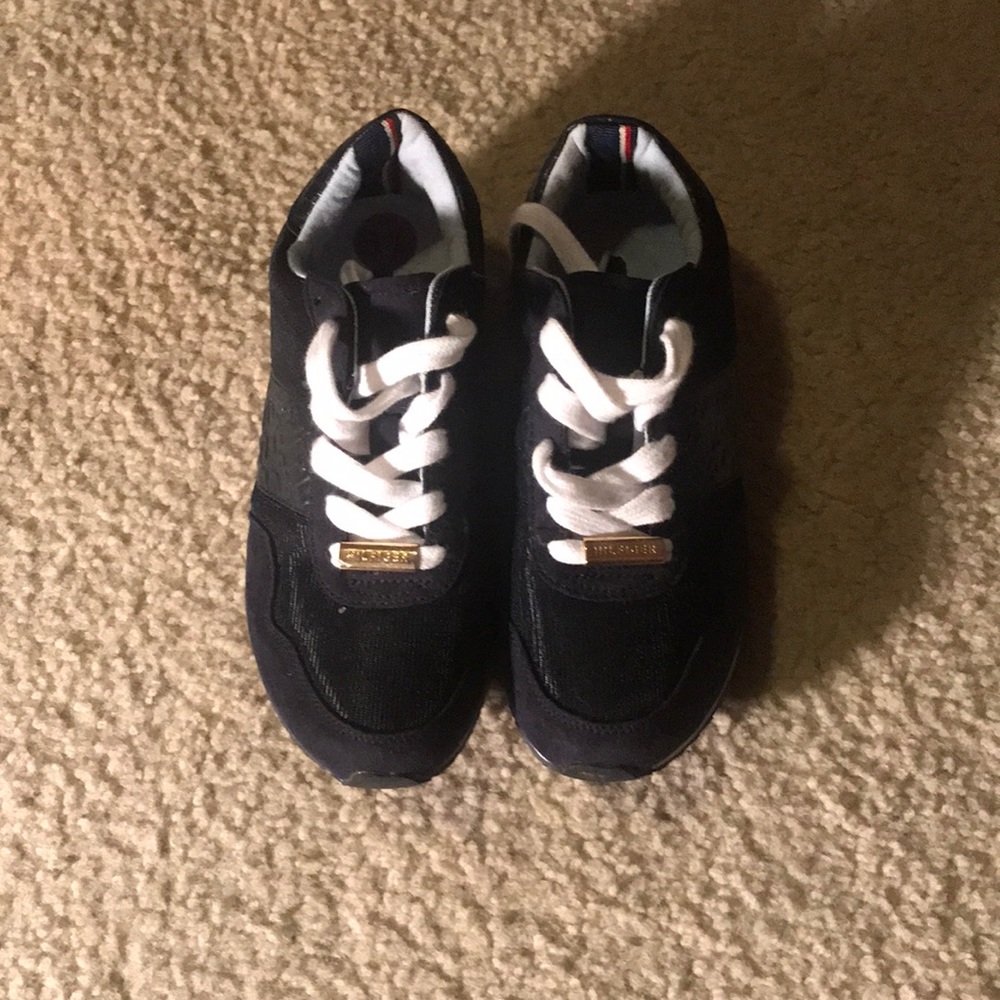 Tommy hill figure shoes